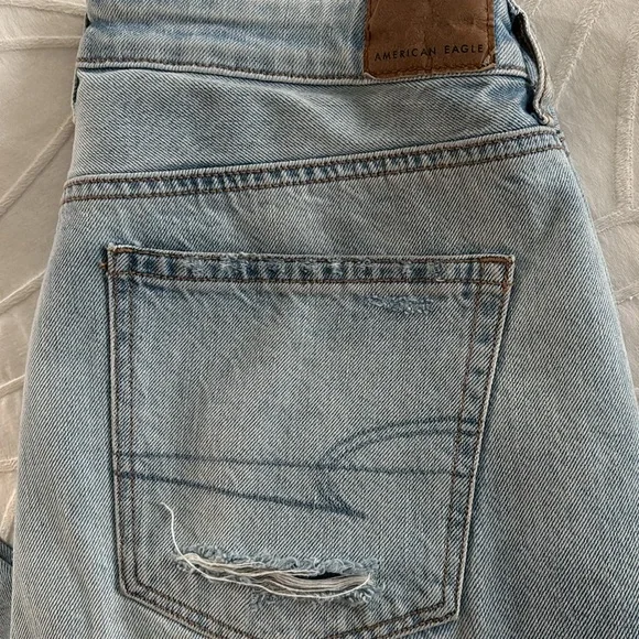 American Eagle Light Blue Jeans - Picture 6 of 6